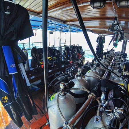 Tauchdeck der Manta Queen 8